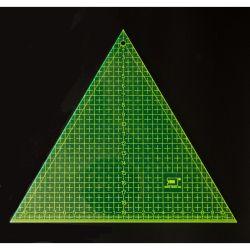 Pravtko pre patchwork - trojuholnk 20x22 cm - fluo